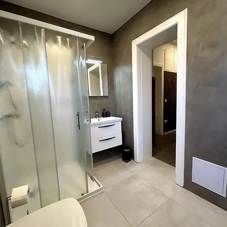 Luxury Privoz Apartment